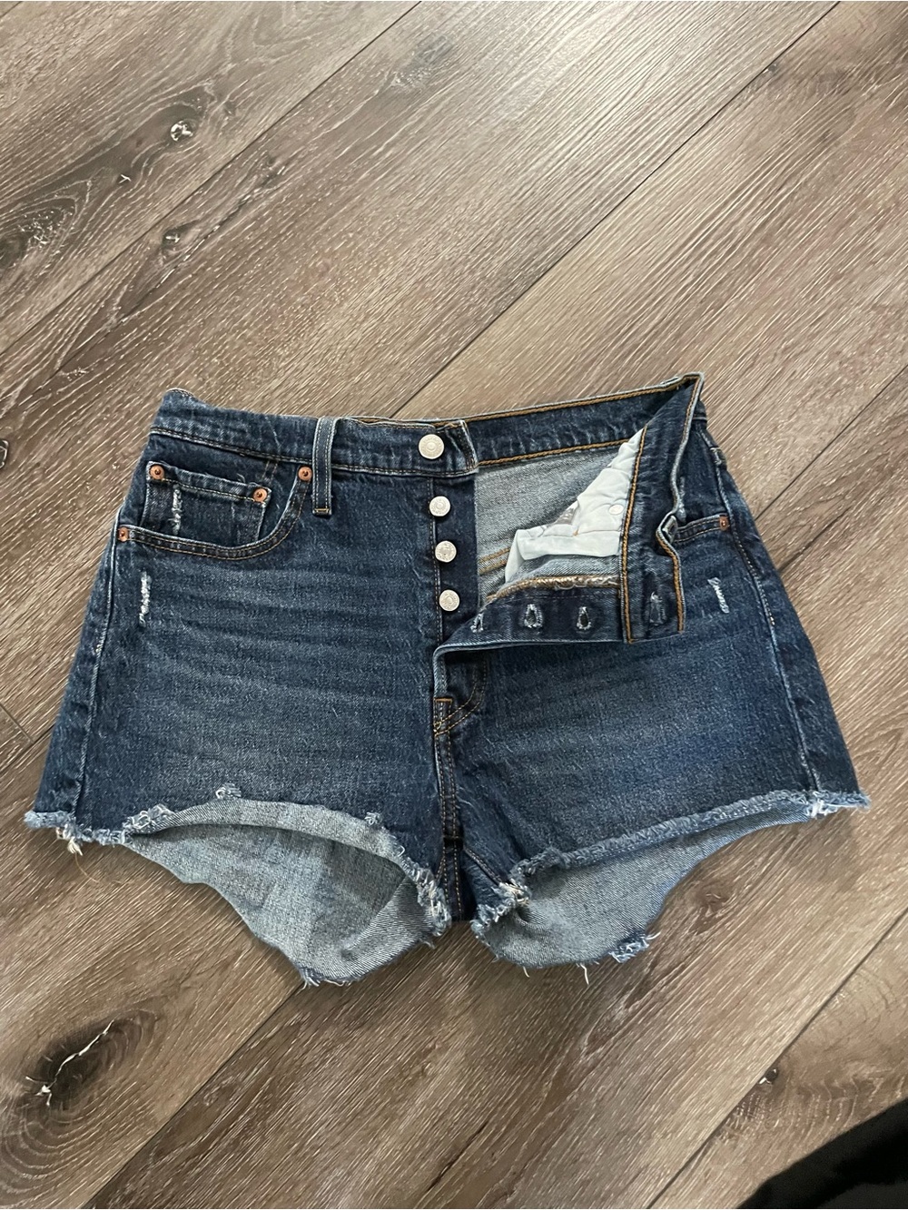 Levi’s 501 Original High Rise Cutoff Denim Shorts W29 Dark Wash - Picture 2 of 8